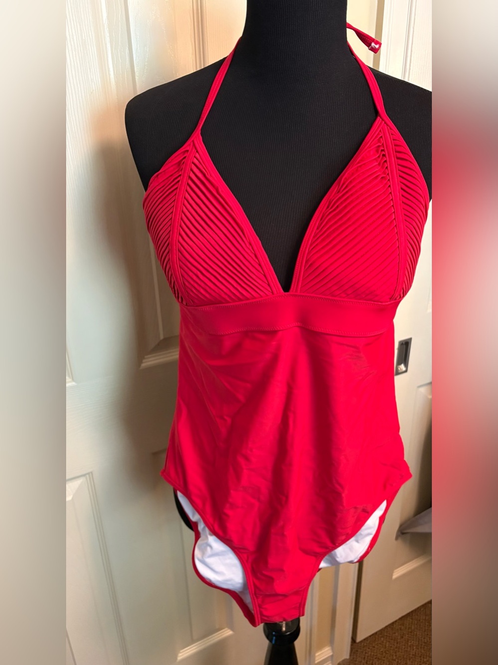 VENUS Red Trim White Lined Swimsuit